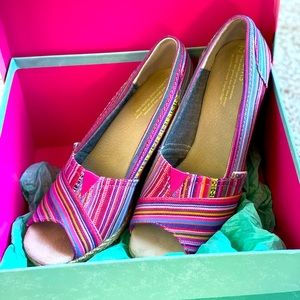 Toms sandals